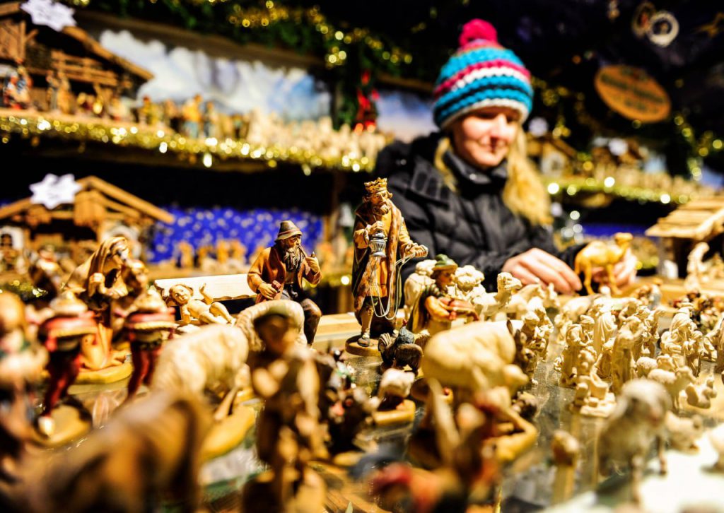 Kripperlstand auf dem Münchner Christkindlmarkt, © München Tourismus, Lukas Barth